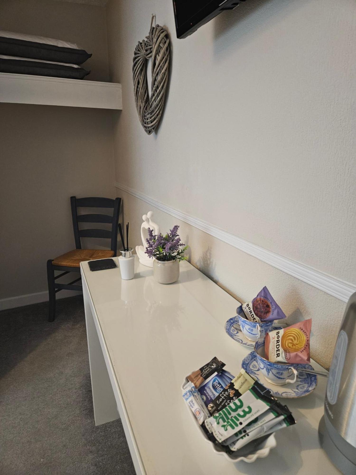 The Beacons Guest House Brecon Ngoại thất bức ảnh