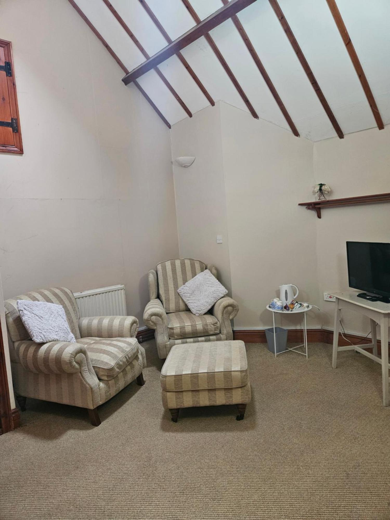 The Beacons Guest House Brecon Ngoại thất bức ảnh