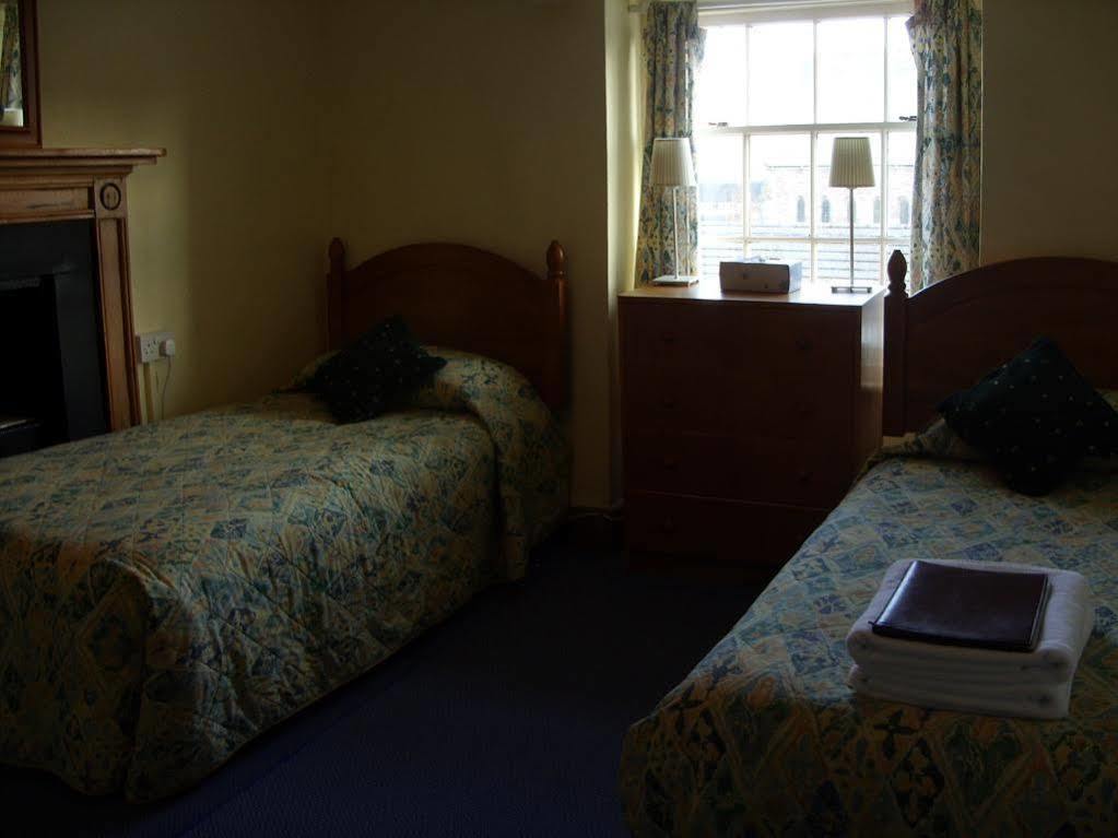 The Beacons Guest House Brecon Ngoại thất bức ảnh